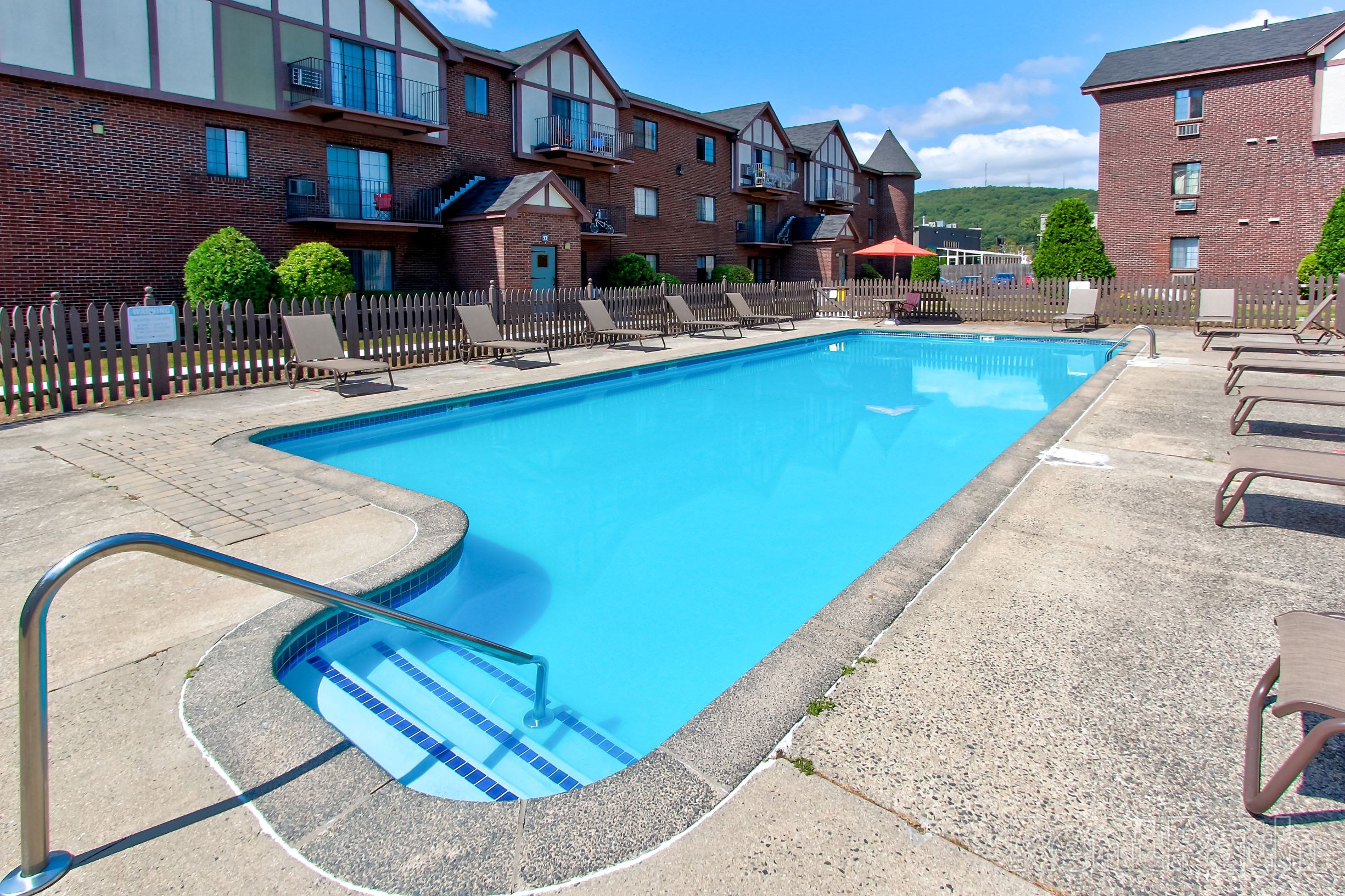 170 Hillside Avenue Rentals Waterbury, CT RENTCafé