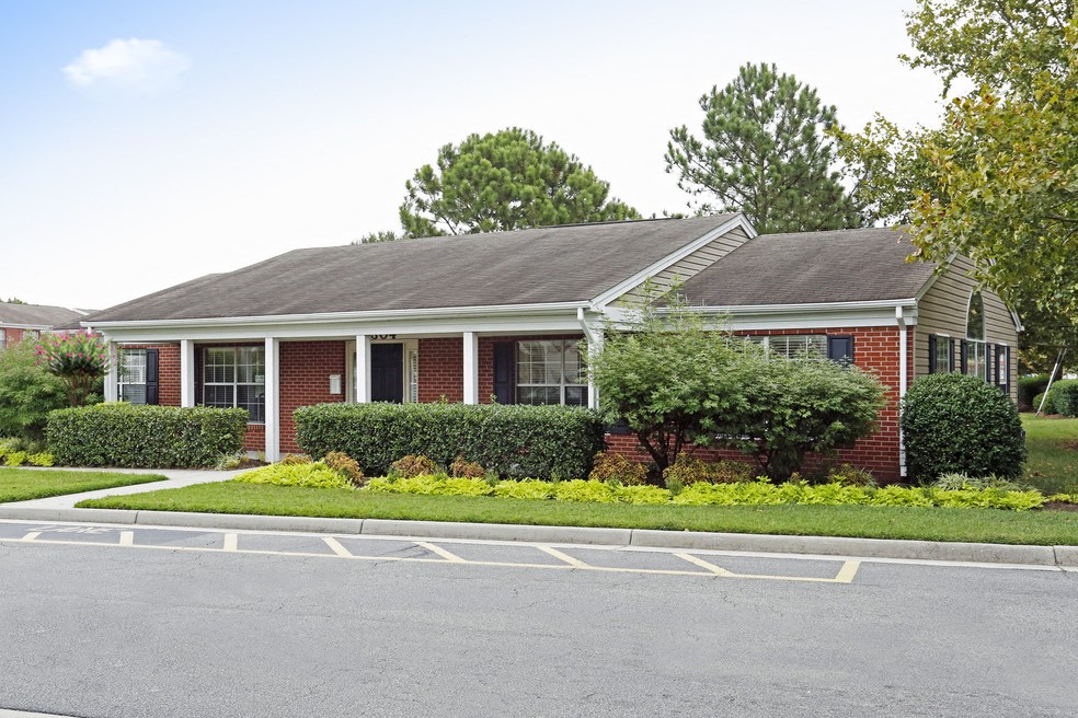 Victory Village Apartments, 2304 Victory Boulevard, Portsmouth, VA