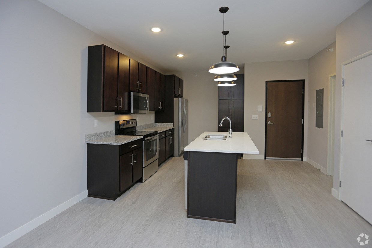 Best 2 Bedroom Apartments in Grand Forks, ND: from $575 | RENTCafé